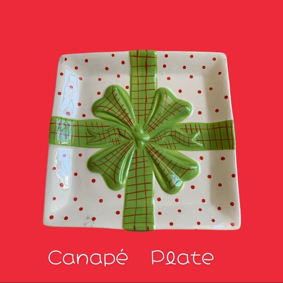 🎄🎄Holiday time! Festive 8”canapé plate. NWOT Great for entertaining. Food safe - Picture 1 of 5